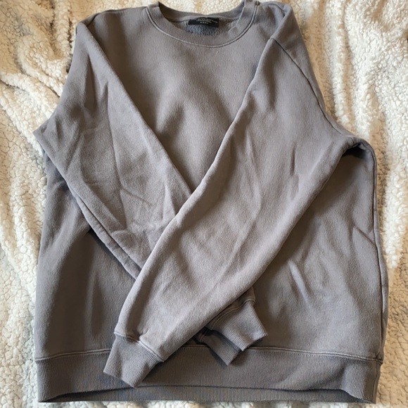 H&M Crewneck - Picture 3 of 3